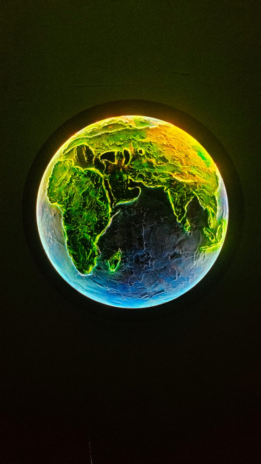 3D Earth Globe Wall Decor with Warm LED Lights – Elegant World Globe for Home, Office, & Bedroom