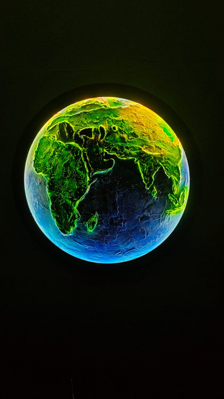 3D Earth Globe Wall Decor with Warm LED Lights – Elegant World Globe for Home, Office, & Bedroom